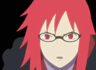 Novinha gently sits on the pole