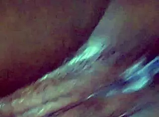 blackvelvet in subtle solo performance