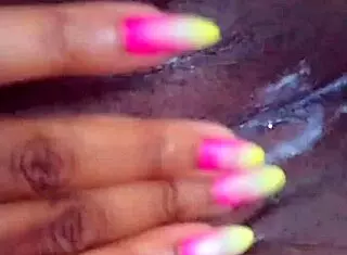 blackvelvet in subtle solo performance