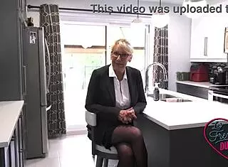 bianca, this québec milf so pulpeuse, i can’t even.. wow!