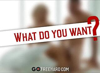 Hubená exotická holka jezdí na šéfově obřím ptákovi denně v kanceláři