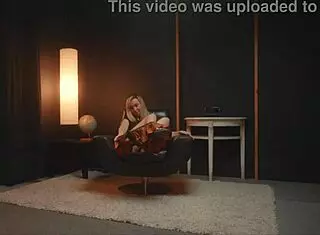 honey, wanna see my hot vip strip?