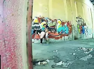 street wall turns into hardcore fucking spot for curvy couple!