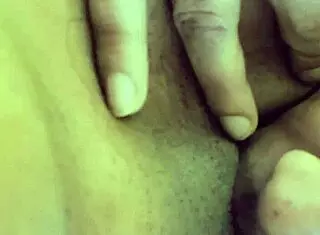 Licking that pussy till she cums!