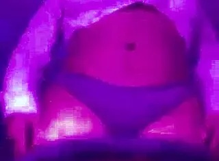 i met this black girl and we hung out she has a nice ass