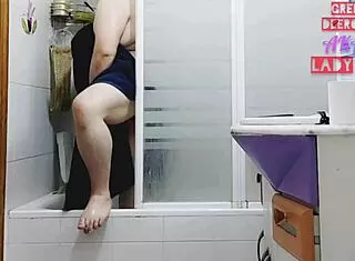 Chubby European Babe Takes Hot Naked Shower, Boobs Fetish!