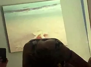 Discover Intriguing Reflections in a New Mirror Setup