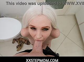 Alex จับได้ stepmom Astrid Star กับถุงยางของเขา เขาเย็ดเธอในห้องน้ำแทน!