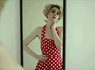 czech teen masturbates in bed come join her