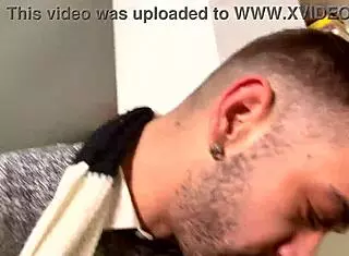 La grosse queue juteuse de bonny baise le cul de jota