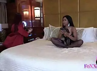 Jenna Foxx Slams Sabina Rouge's Hole with Her Thick Strap-On!