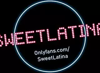 i shake my ass in red pantyhose and masturbate, feelin so good n horny