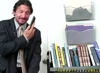 Teen pornstar gets her pussy eaten