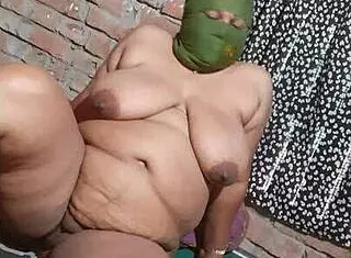 Girlfriend Having Sex with Boyfriend in MMS Video