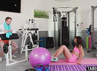 Pelatih gym baru Katrina Colt super panas!