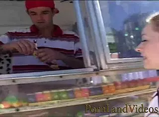 i, young blonde cindy, get seduced and fucked