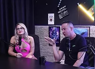 n�o gostava de ver a namorada dando o cu mas se acostumou e sa�ram do swing pro motel com dez pessoas - bruna carlos e matheus caetano