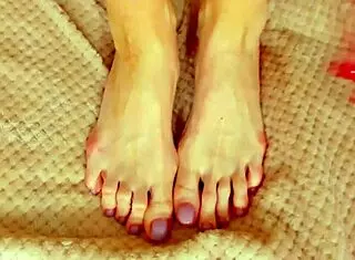 hey, watch me tease with my sexy legs, so hot! 😍