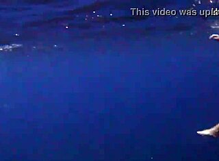 Подводни морски приключения на Тенерифе със секси тийнейджърка