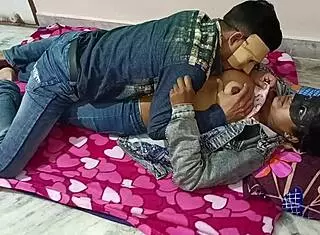 Young Amateur Indian Girl in Homemade Update