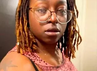 nookiescookies squirts in public orgasm