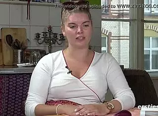 natascha fingers her wet pussy in intimate solo with sexy feet close-up for long european fun.