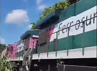 I know this Latina MILF from the train, and she loves doggystyle and blowjobs