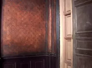 Gorgeous Ghosts Ride Guys Wild On Sofa