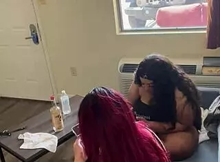 Drippinvelvet and Gakworld meet Gakteeem4 for a family reunion