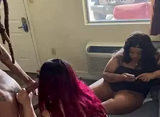 Drippinvelvet and Gakworld meet Gakteeem4 for a family reunion