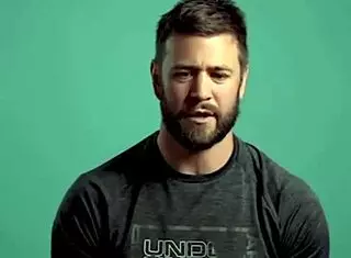 Handsome Aussie coach turns gay for fitness fun