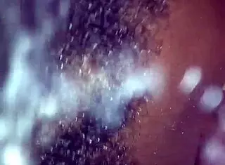 eating that pussy like it's the last meal 😋