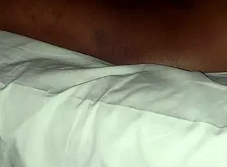 Tongue Action On 100 Eat It Up