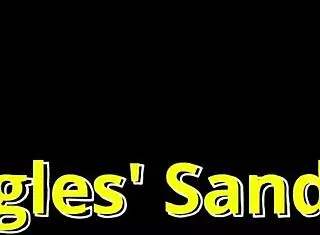 Giggles Feet Struts A Pair Of High Heels At The Park On Beat2FeetCom