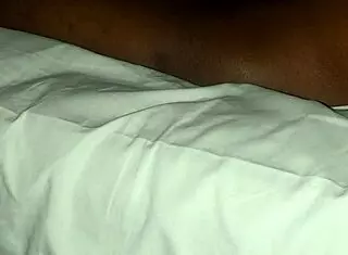 Tongue Action On 100 Eat It Up