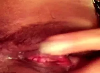 I show my pussy at midnight in this Vietnamese video