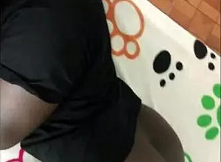 Instant Passion with Online Girl for Cash