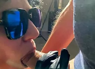 my milf stepsister made me cum on her face