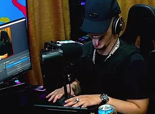 Martina Oliveira Shows Natural Tits In Public Podcast