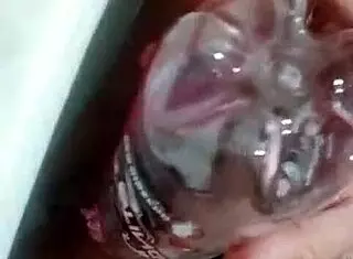 Nguyen Thi Ngoc Duyen Bottle Masturbation.