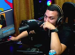 Martina Oliveira Shows Natural Tits In Public Podcast