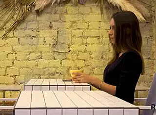 Rim4K: Man's Dream Of Chick's Mouth On His Butt