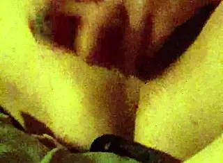 Watch Liz fuck herself with a dildo in this voyeur masturbation session.