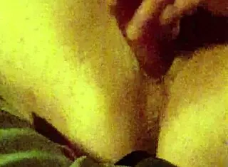 Watch Liz fuck herself with a dildo in this voyeur masturbation session.