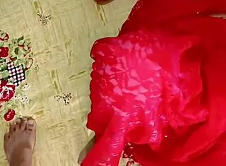 Emotional pussy licking in traditional saree dress