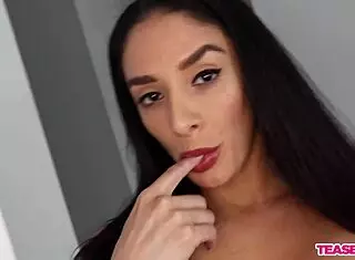 Pov View of Sheena Ryder in an Impressive Cumshot Scene