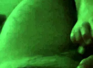 Girlfriend Gives Foot Job With Cumshot