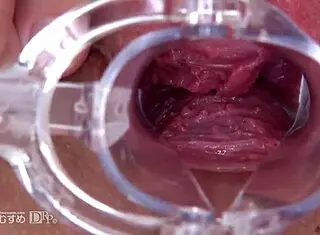 Madoka Uchimura Explores Her Pussy for the First Time!