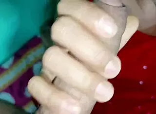 i love how she deepthroats in this homemade closeup