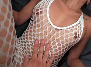 Found the perfect prostitute for the night in amateur porn